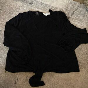 Woman’s black Brea Canyon top. Size medium